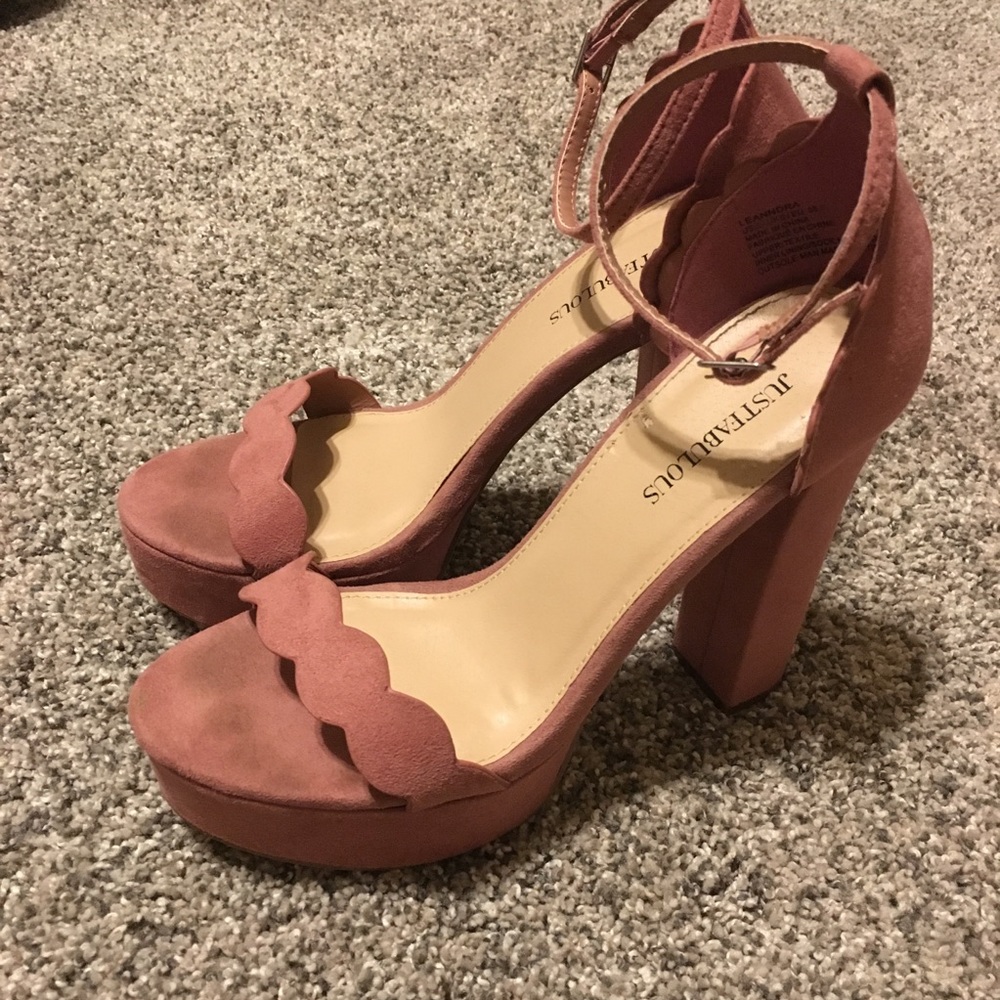 💕Pastel Pink Heels 🎀